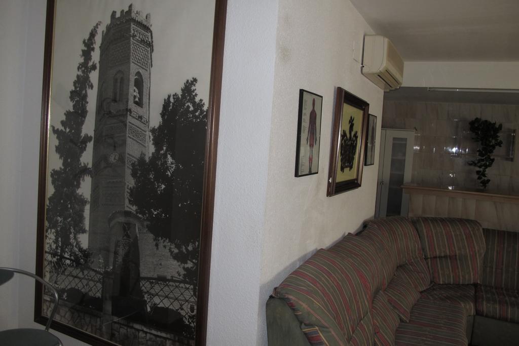 Hostal Casa Pepe Tauste Екстериор снимка