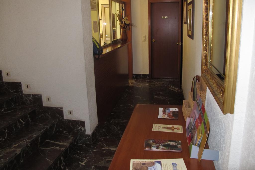 Hostal Casa Pepe Tauste Екстериор снимка